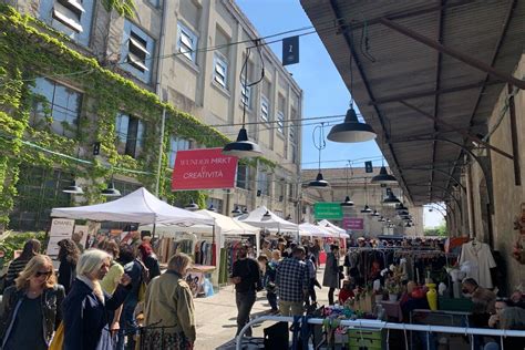 mercati milano domenica